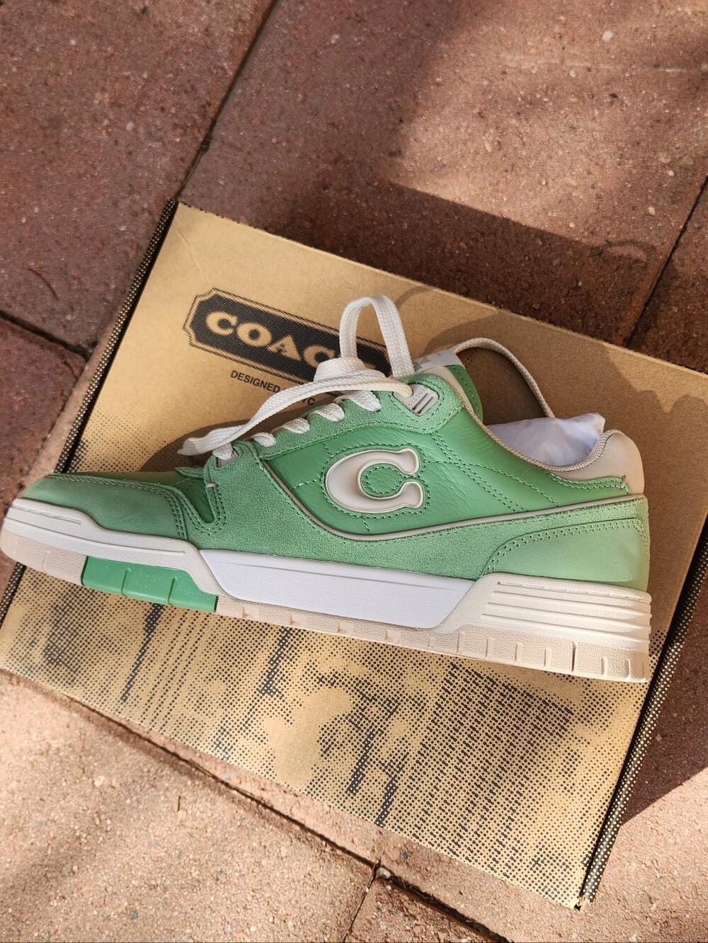 Coach Soho Sneaker Size 7.5 Men/8.5 Women - Picture 9 of 14